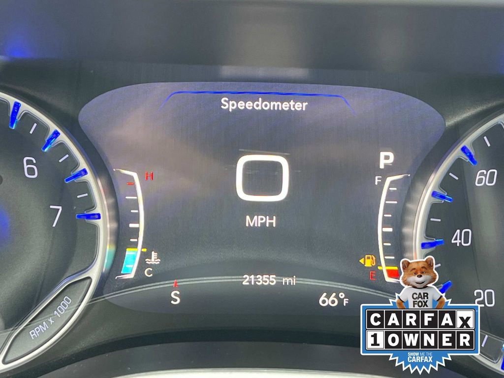 Used 2021 Chrysler Pacifica Touring image 36