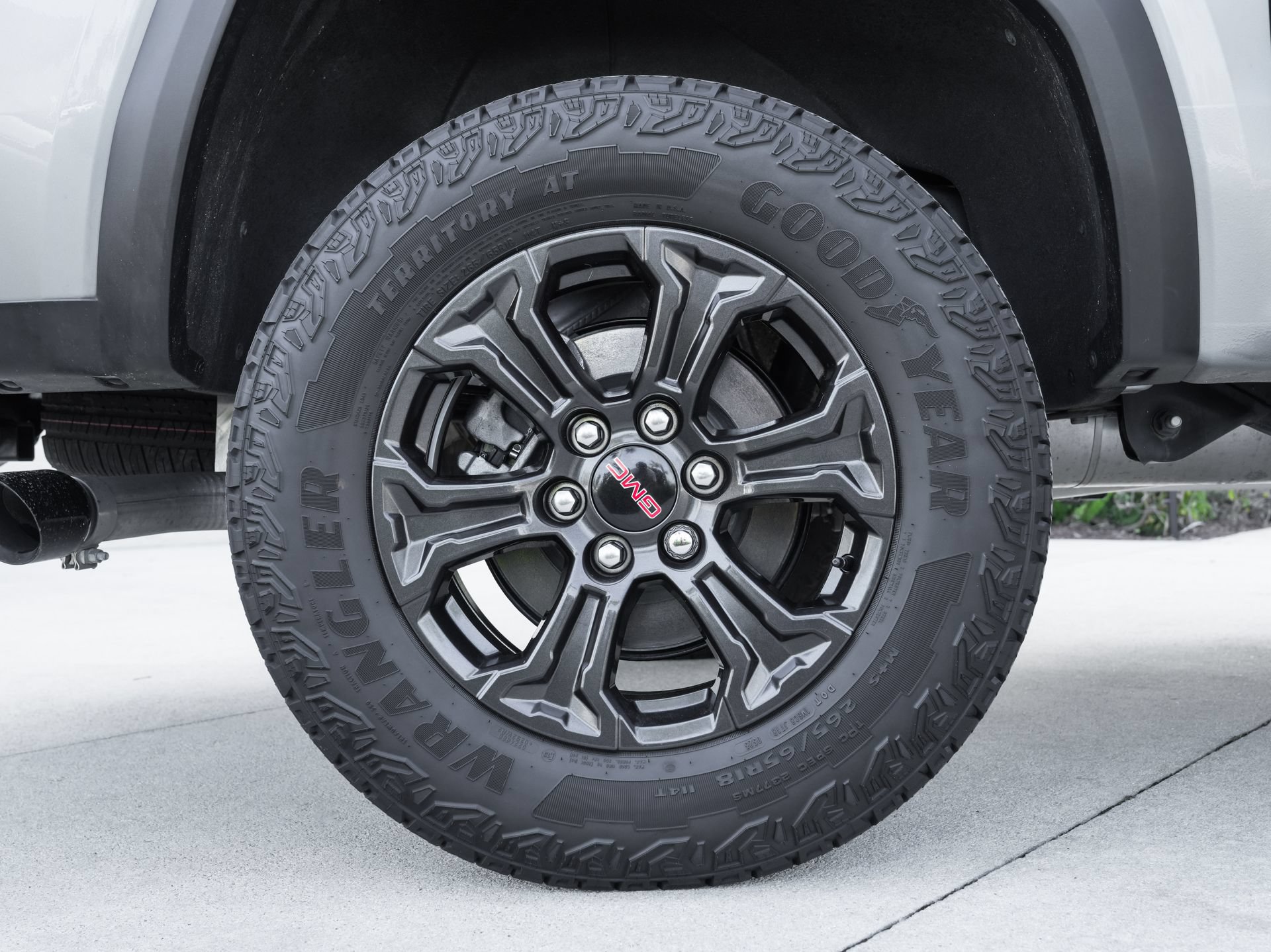 Used 2025 GMC Canyon Elevation w/ Convenience Package RWD image 29