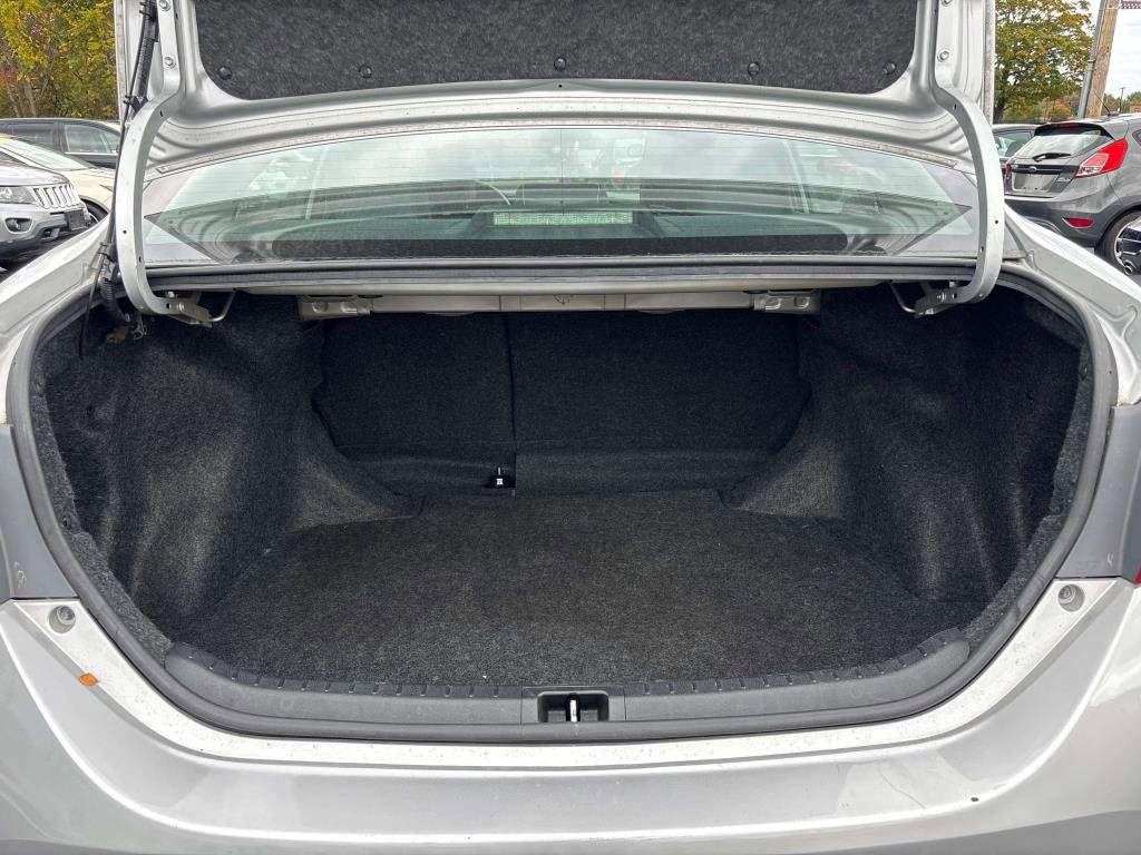 Used 2015 Toyota Corolla S Plus image 9