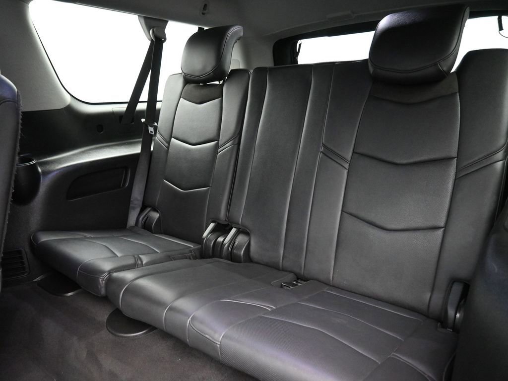 Used 2020 Cadillac Escalade ESV Premium Luxury image 22