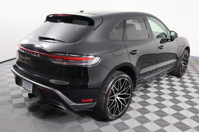 Used 2022 Porsche Macan image 8