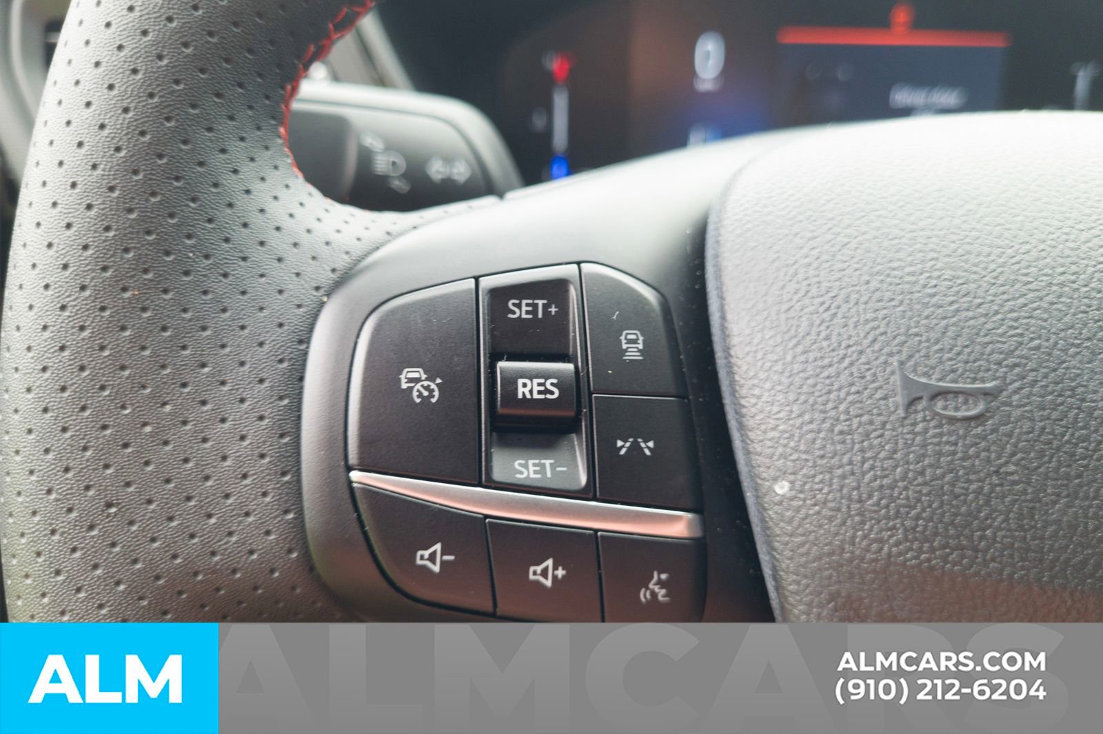 Used 2024 Ford Escape ST-Line w/ Tech Pack #1 image 11