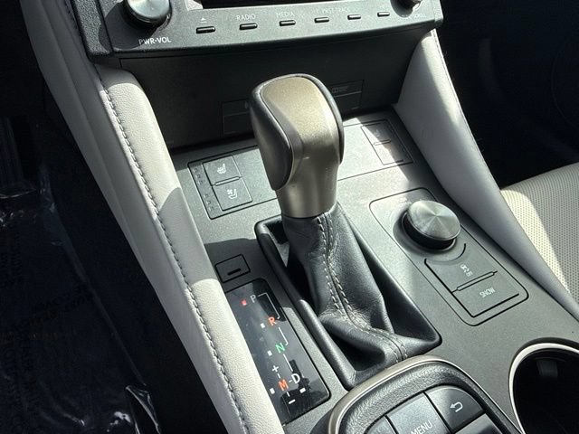 Used 2015 Lexus RC 350 w/ Navigation System Package RWD image 26