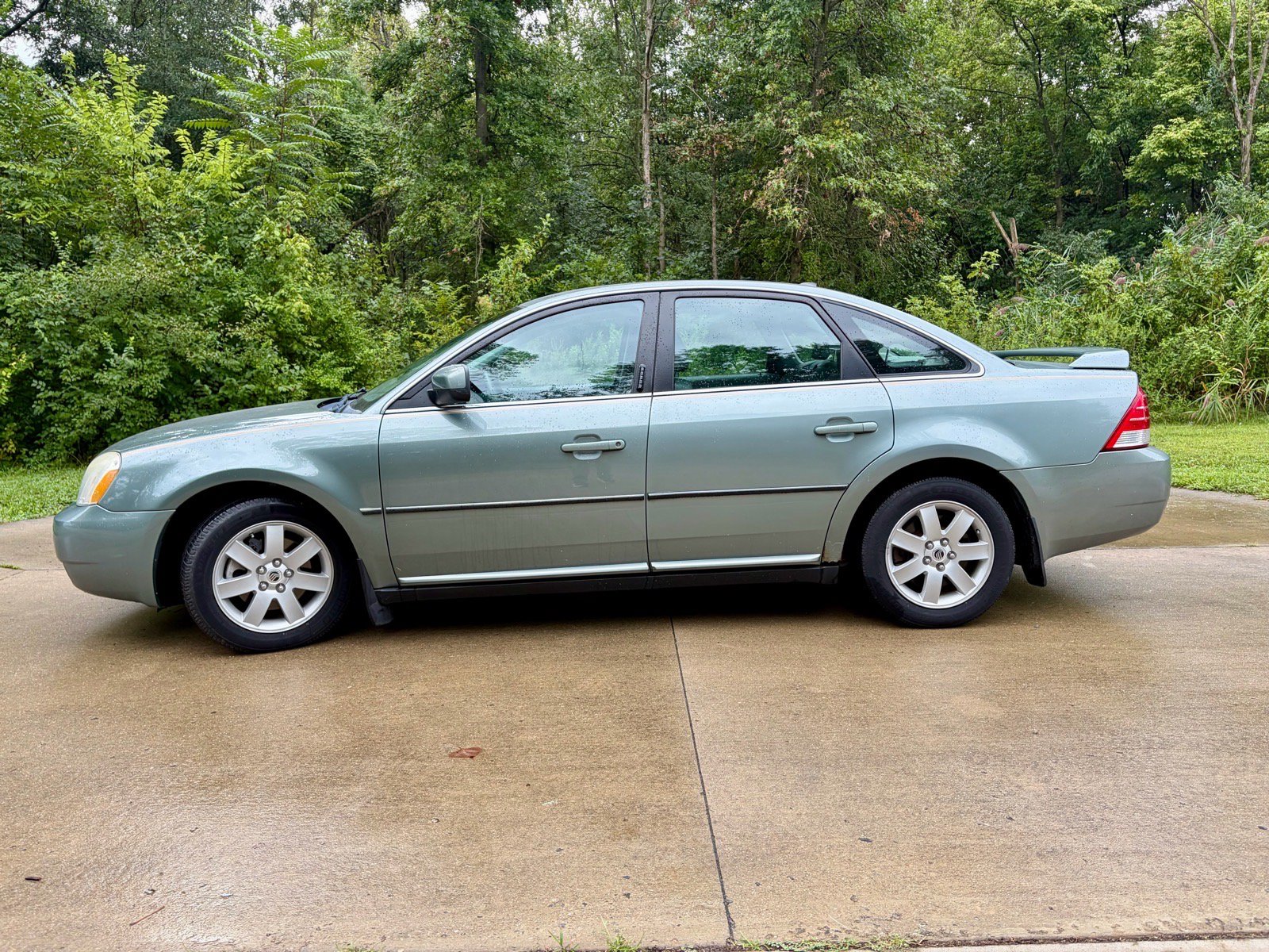Used 2007 Mercury Montego Luxury FWD image 6