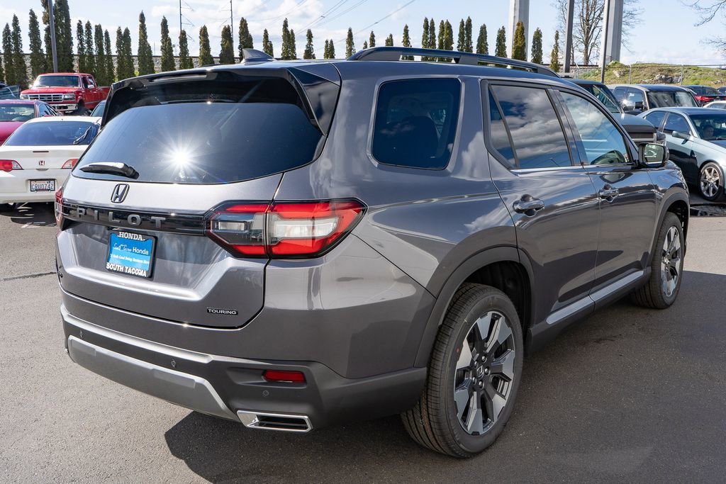 New 2026 Honda Pilot Touring image 6