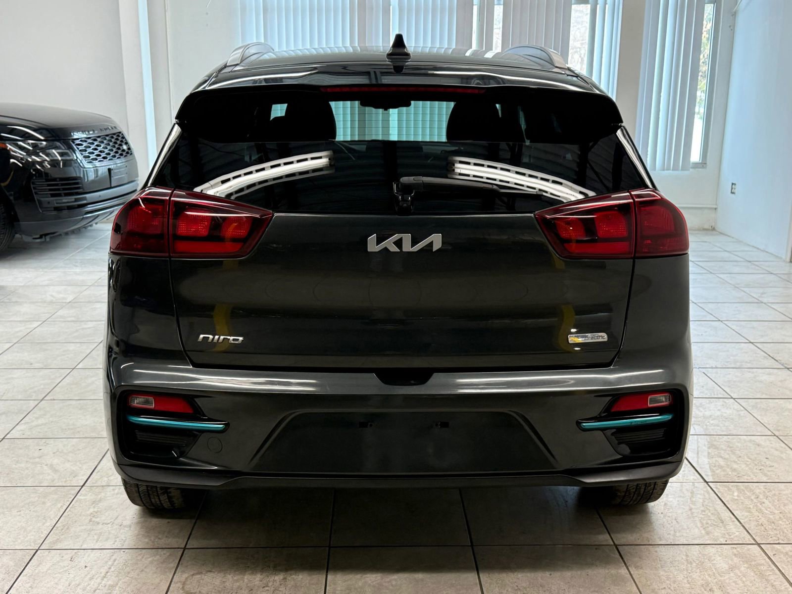 Used 2022 Kia Niro EX w/ Cold Weather Package image 8