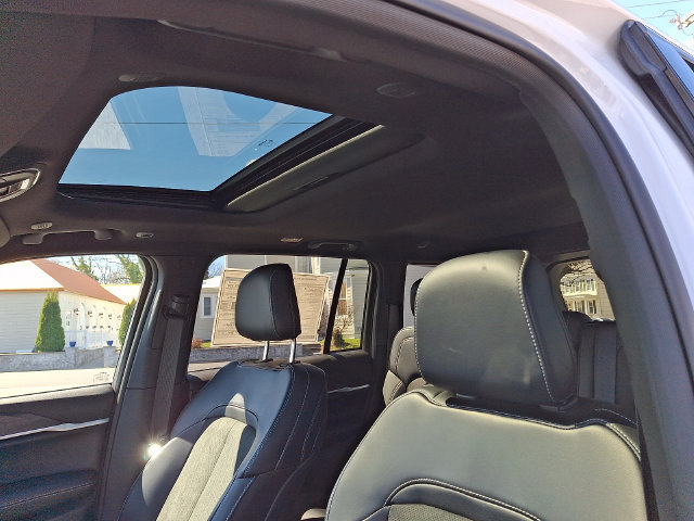 New 2026 Jeep Grand Cherokee Altitude AWD/4WD image 10