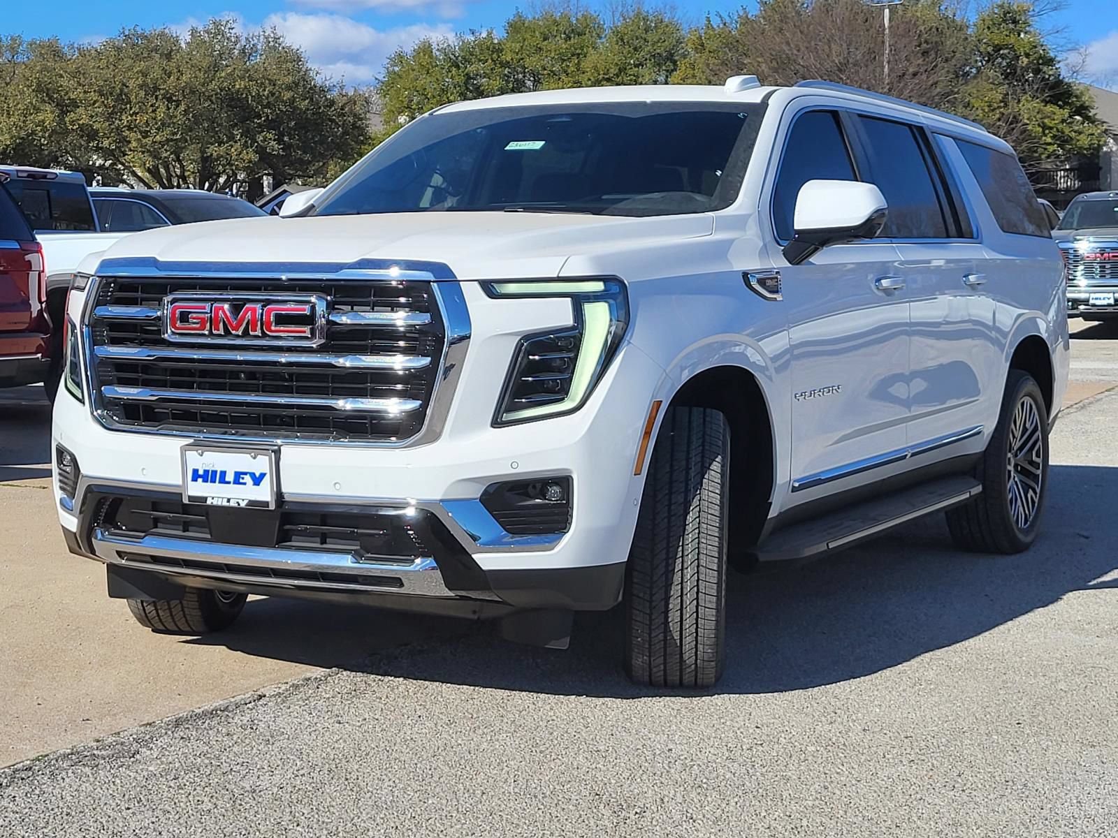 New 2026 GMC Yukon XL Elevation w/ Elevation Premium Package AWD/4WD image 2