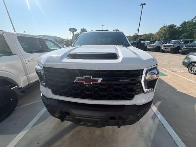Used 2025 Chevrolet Silverado 2500 ZR2 w/ ZR2 Bison Edition AWD/4WD image 25