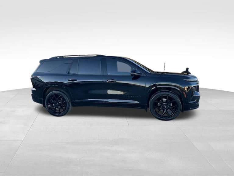 Used 2024 Chevrolet Traverse RS image 12