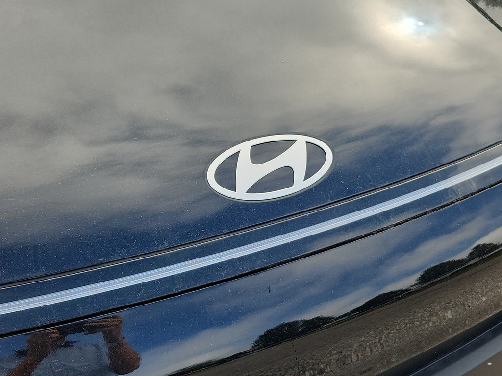 New 2026 Hyundai Kona SEL Sport AWD/4WD image 9