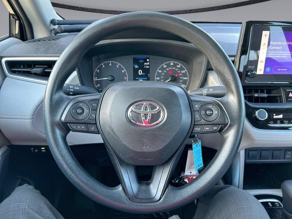 Used 2024 Toyota Corolla Cross L FWD image 14