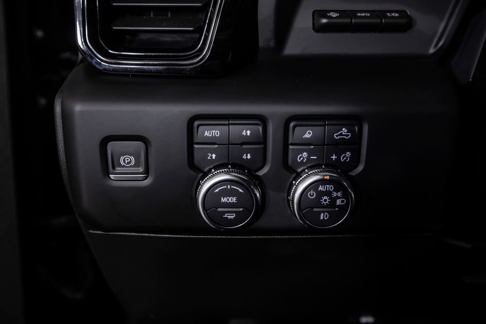 Used 2024 GMC Sierra 2500 AT4 w/ AT4 Premium Plus Package AWD/4WD image 40
