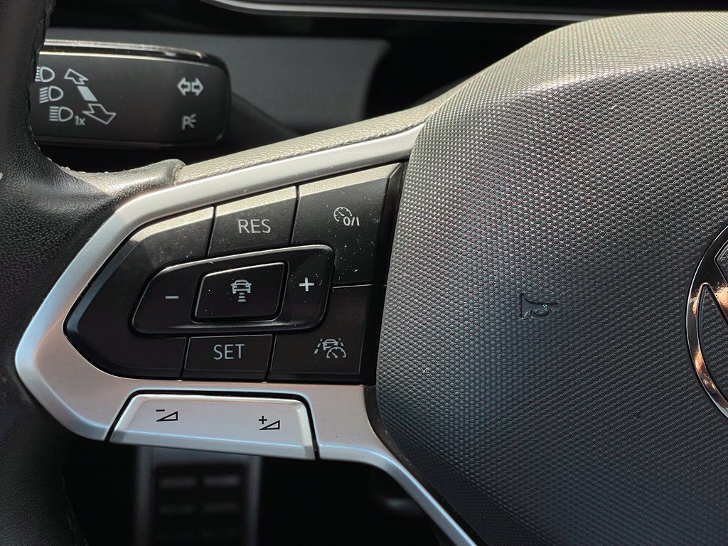 Used 2025 Volkswagen Jetta Sport FWD image 15