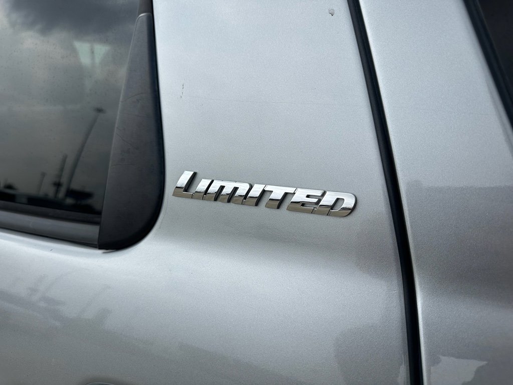 Used 2013 Toyota Sequoia Limited RWD image 31