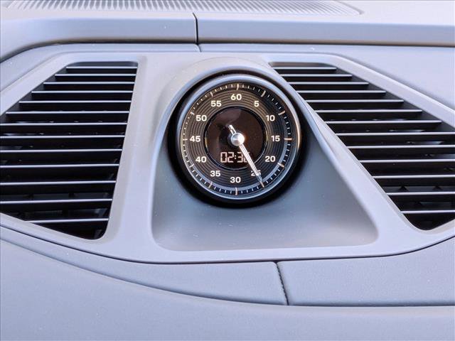 New 2025 Porsche Macan 4S Electric image 21