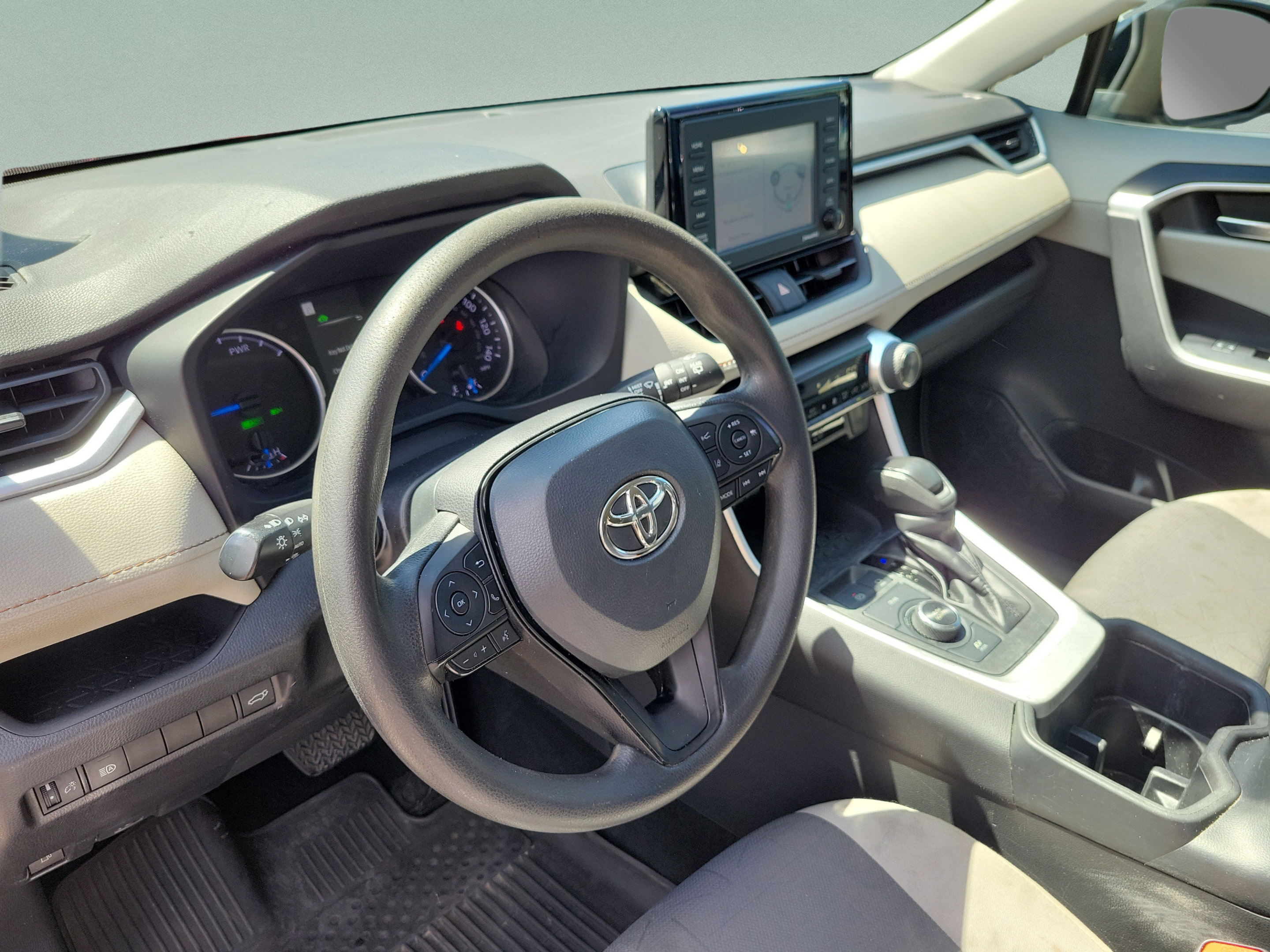 Used 2022 Toyota RAV4 XLE w/ Convenience Package AWD/4WD image 25