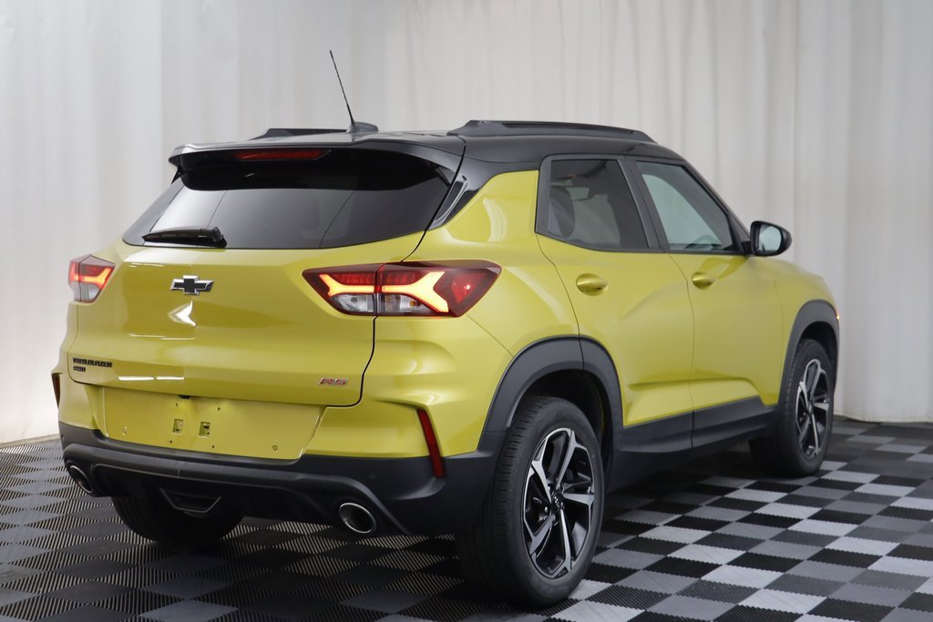 Certified 2023 Chevrolet TrailBlazer RS w/ Sun and Liftgate Package image 17