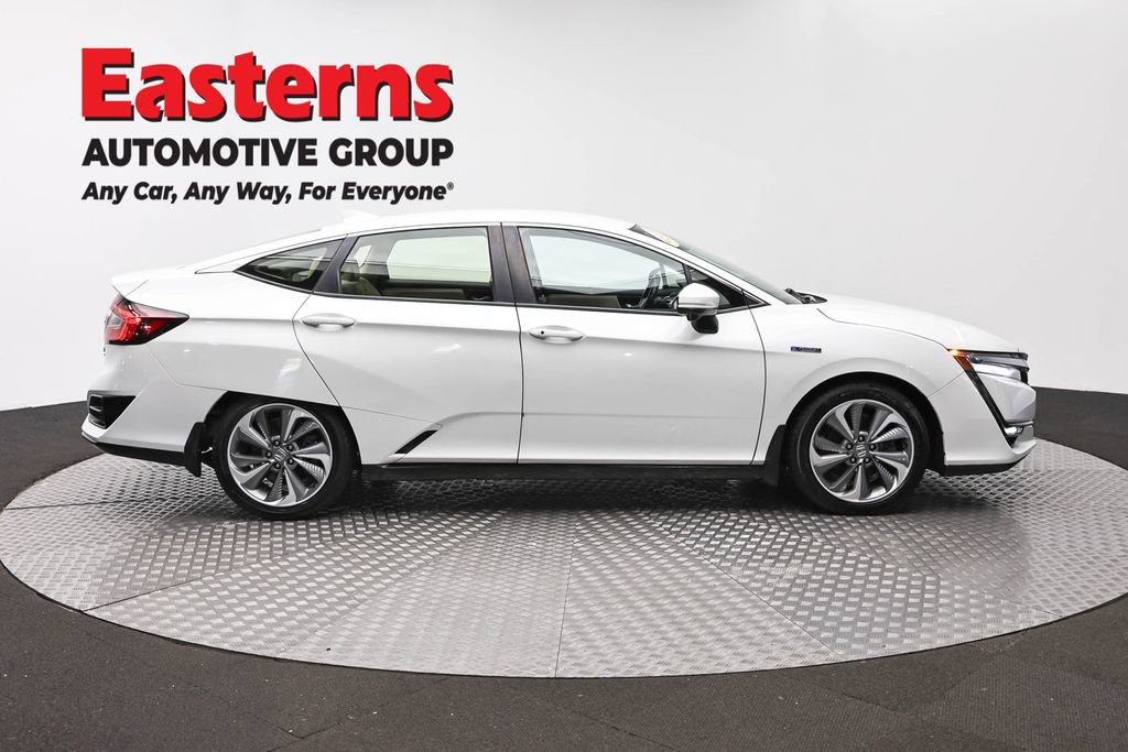 Used 2018 Honda Clarity Touring image 4