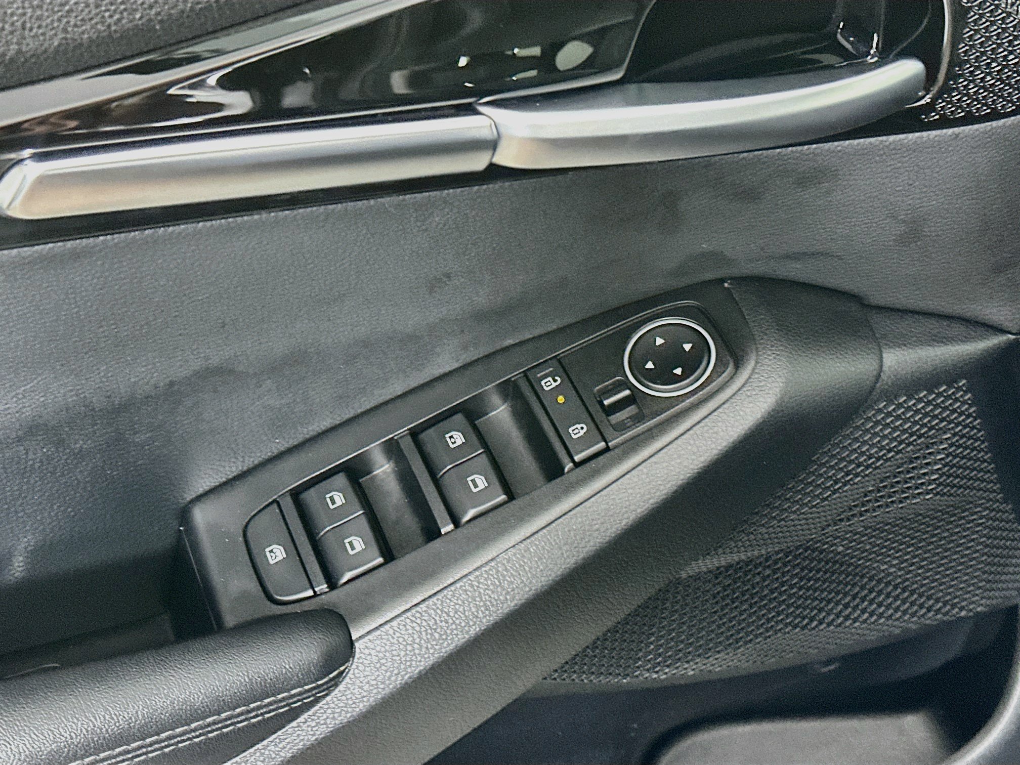 Used 2025 Kia Seltos S FWD image 15