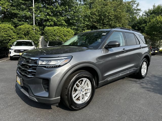 Certified 2025 Ford Explorer Active AWD/4WD image 9
