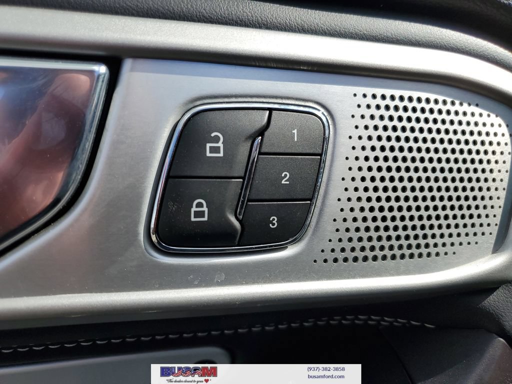 Certified 2020 Ford Explorer ST w/ Premium Technology Package AWD/4WD image 22