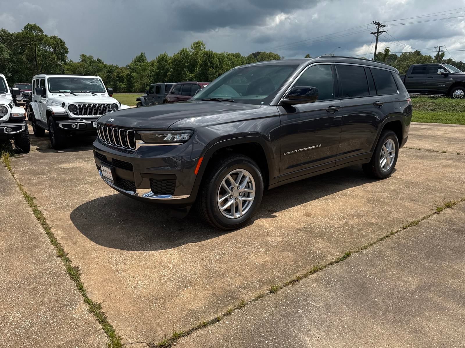 New 2025 Jeep Grand Cherokee L Laredo