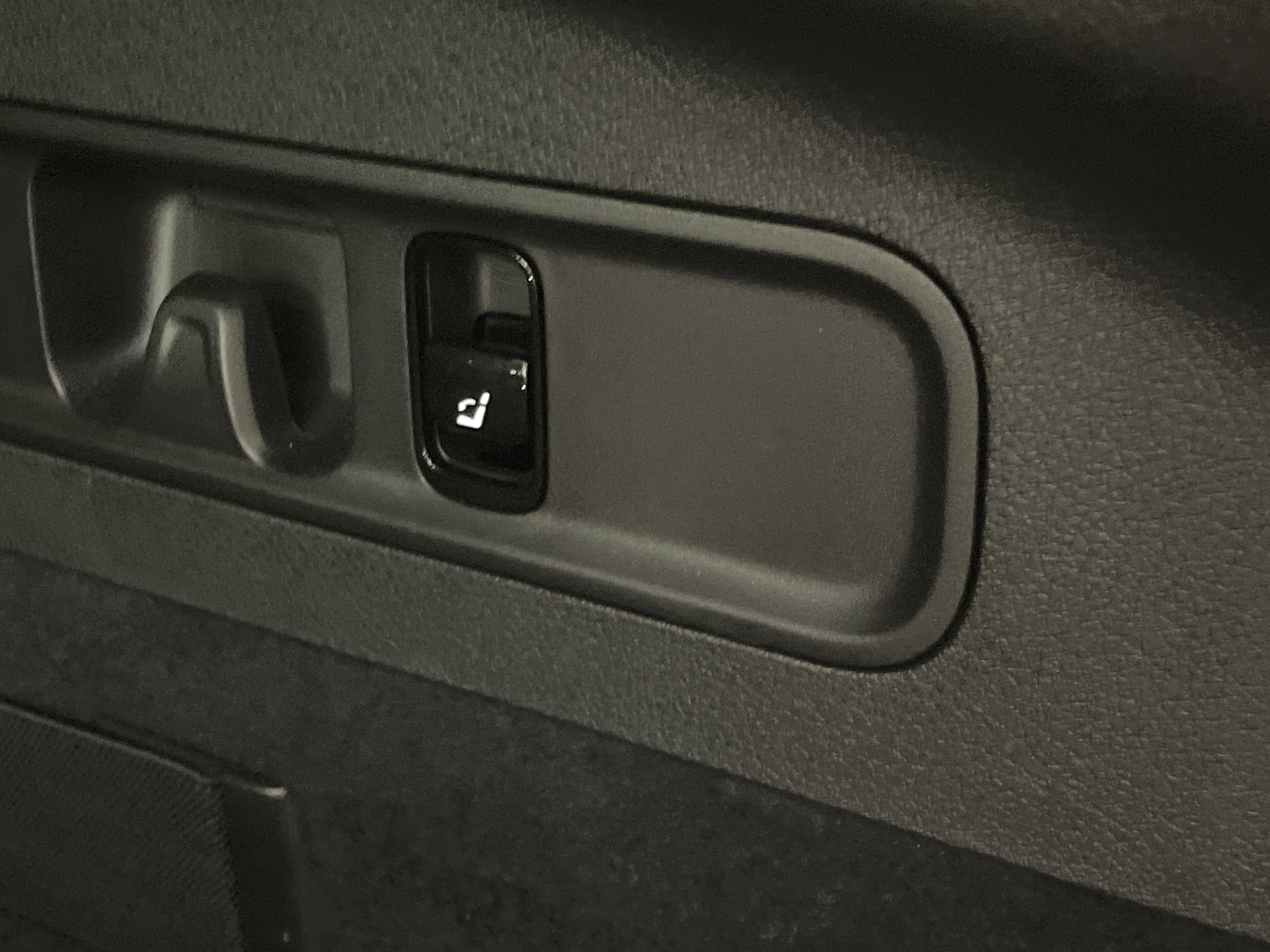 Certified 2024 Mercedes-Benz GLC 43 AMG AMG GLC 43 4MATIC Coupe image 12