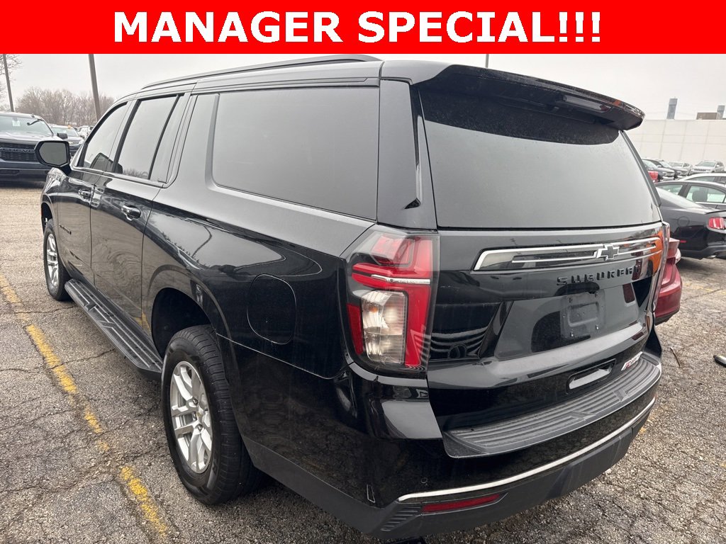 Used 2022 Chevrolet Suburban RST image 6