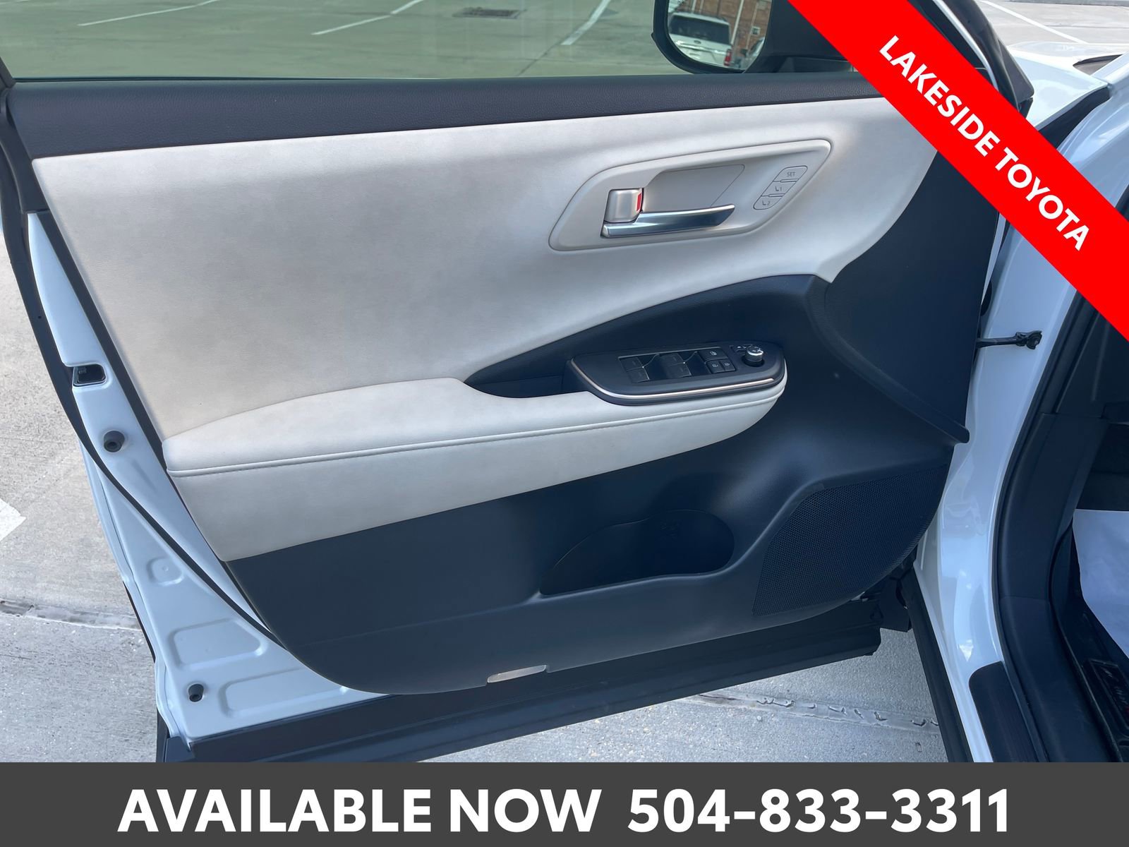 Used 2023 Toyota Crown Limited image 64