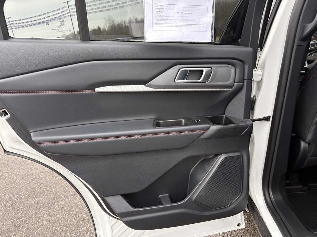 Used 2025 Ford Explorer ST-Line image 22