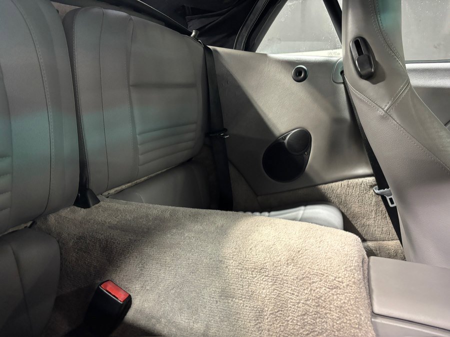 Used 2000 Porsche 911 Cabriolet image 20