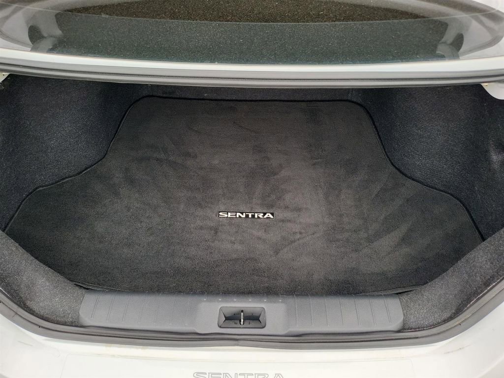 Used 2020 Nissan Sentra S image 16