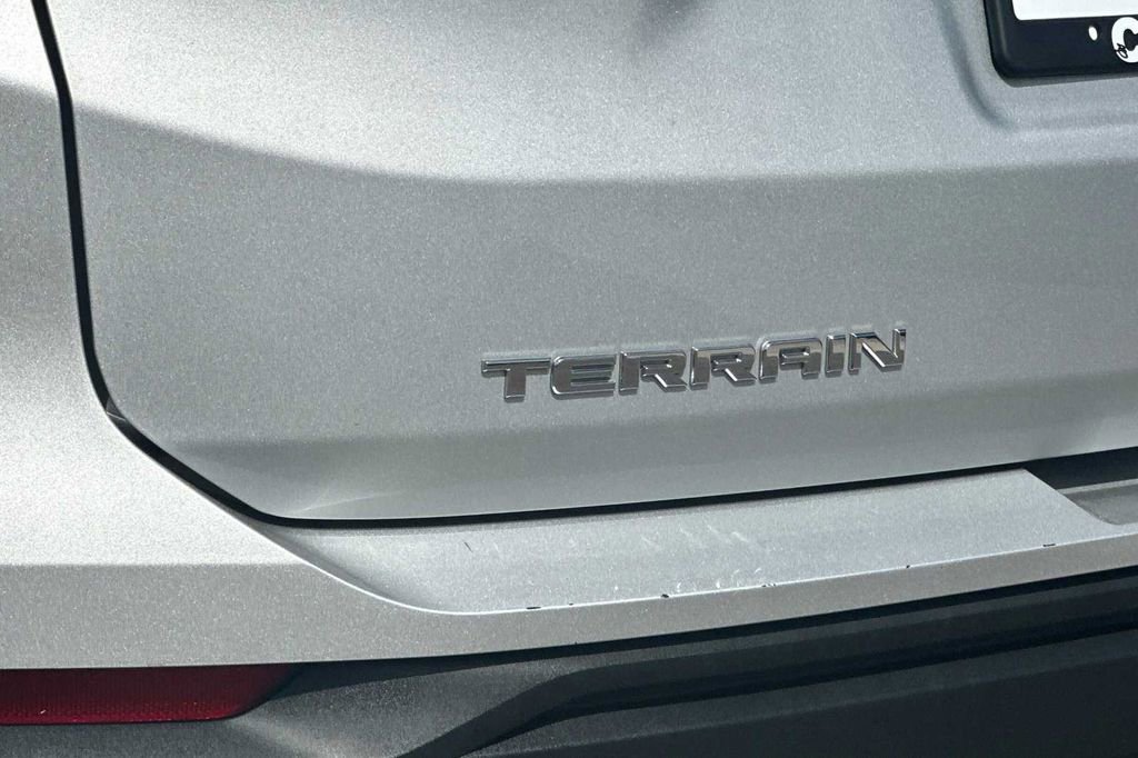 Used 2020 GMC Terrain SLE image 32