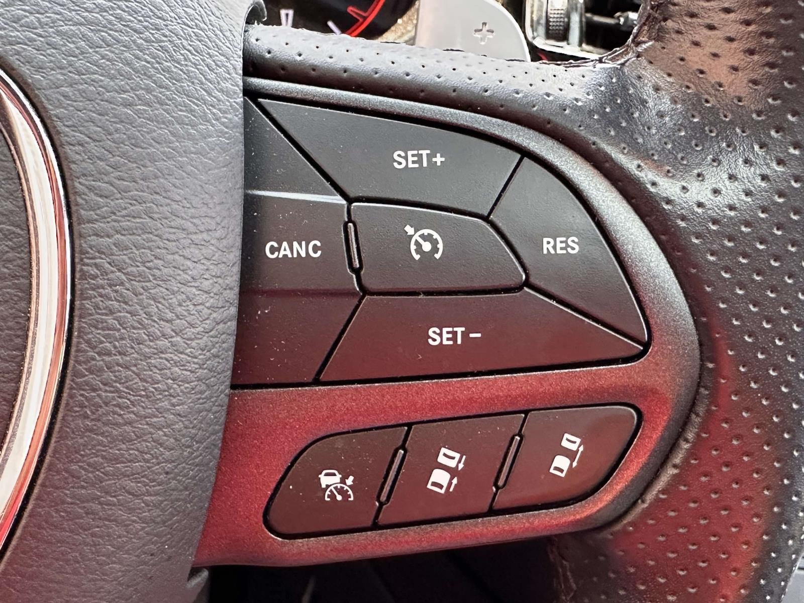 Used 2023 Dodge Durango R/T AWD/4WD image 27