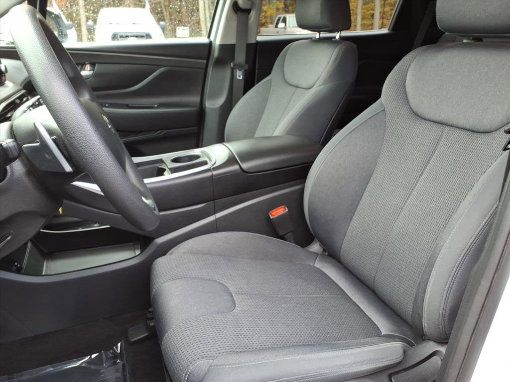 Used 2021 Hyundai Santa Fe SE image 8