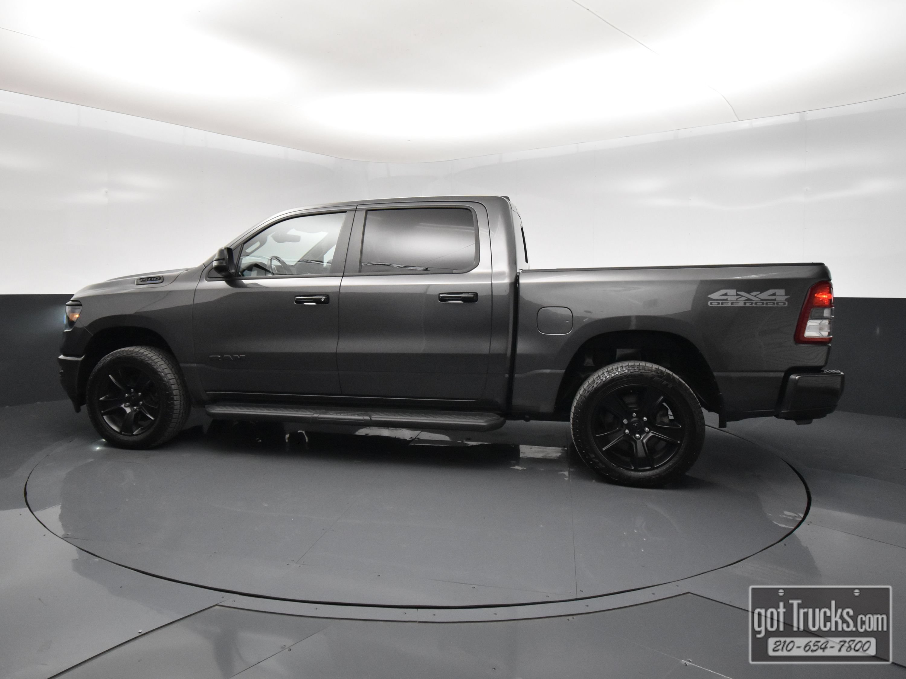 Used 2023 RAM 1500 Big Horn AWD/4WD image 3