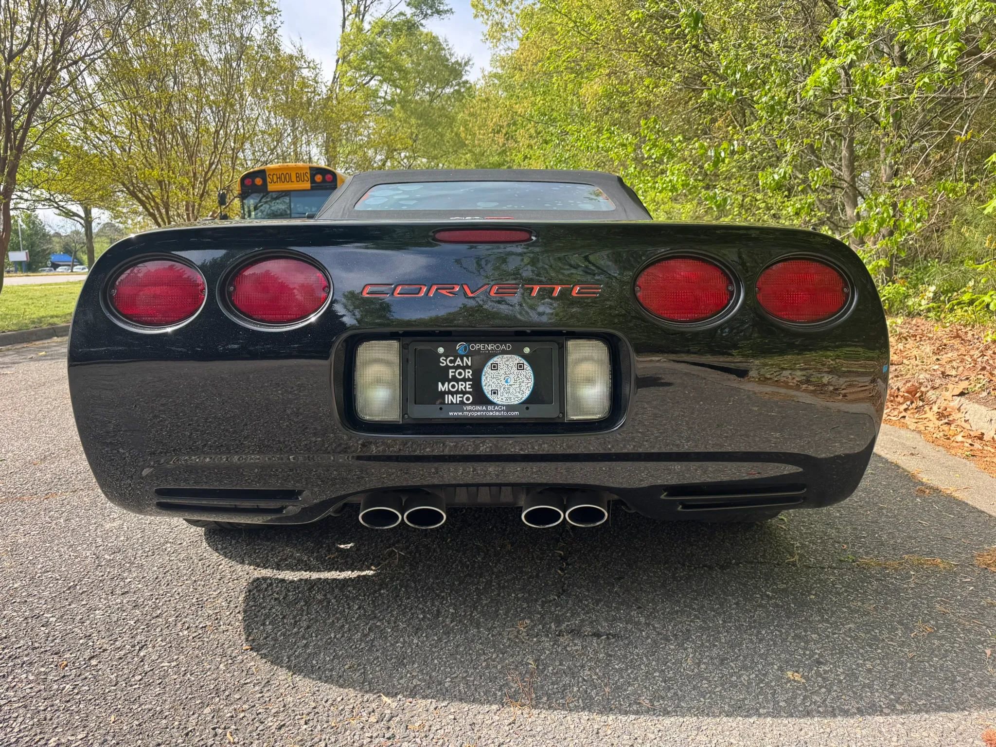Used 2002 Chevrolet Corvette Convertible w/ Preferred Equipment Group2 image 4
