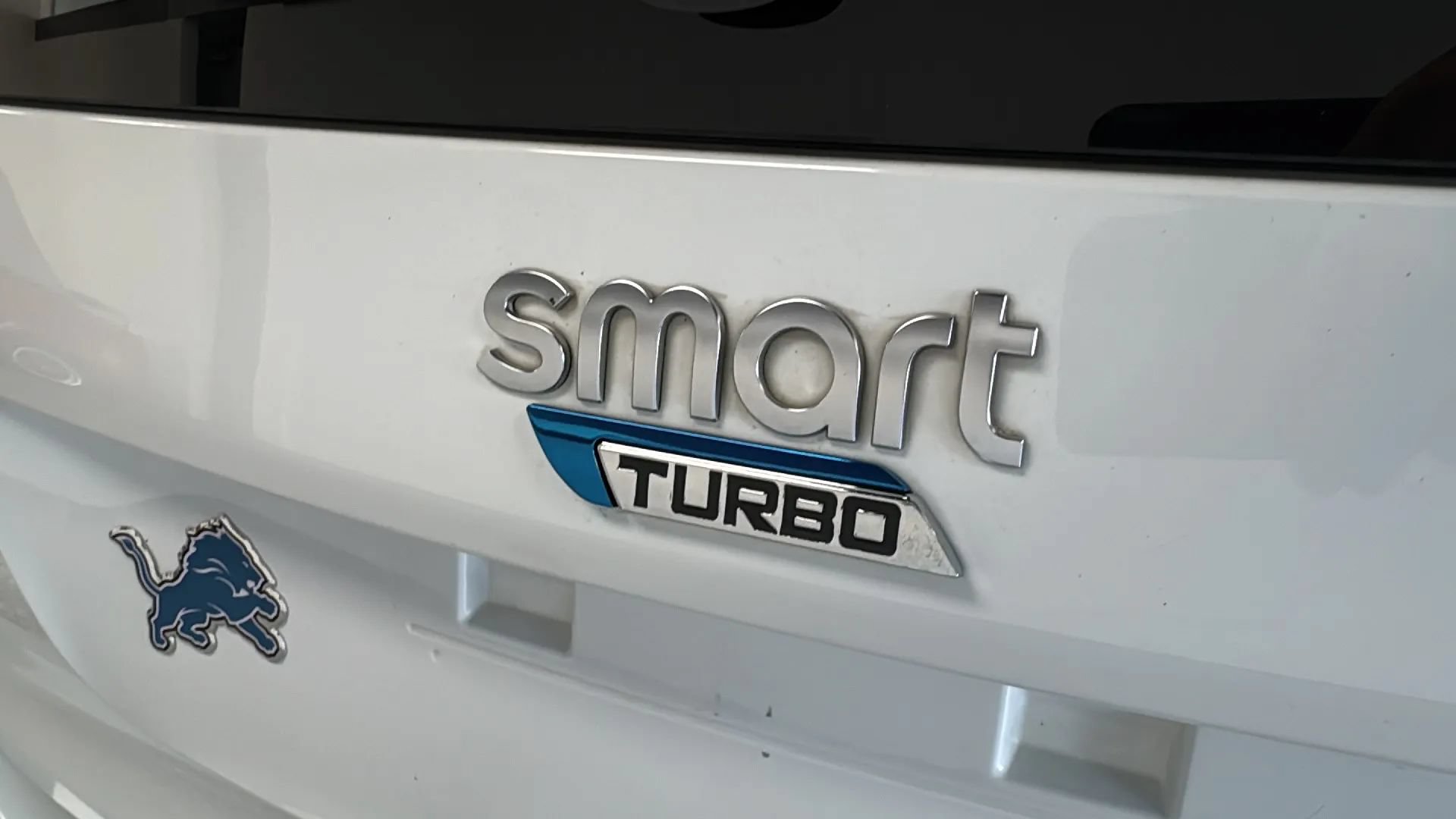 Used 2017 smart fortwo pure RWD image 37