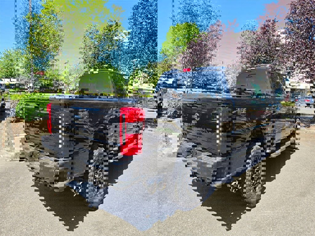 New 2025 Ford F350 Lariat w/ Lariat Ultimate Package image 5