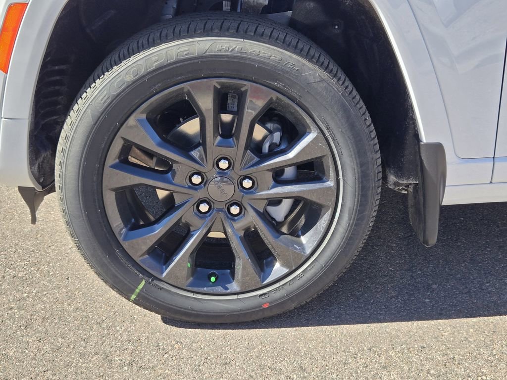 New 2026 Jeep Grand Cherokee Limited AWD/4WD image 7