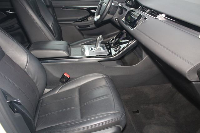 Used 2020 Land Rover Range Rover Evoque SE image 3