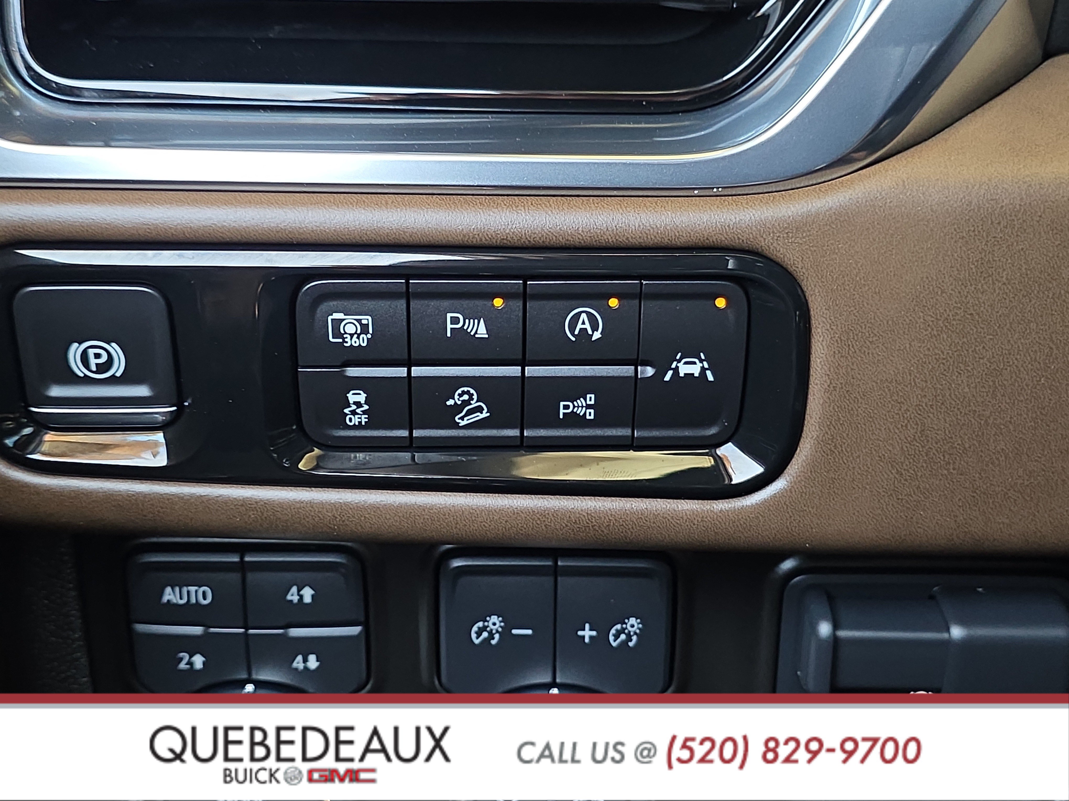 Used 2025 GMC Yukon Denali Ultimate AWD/4WD image 24