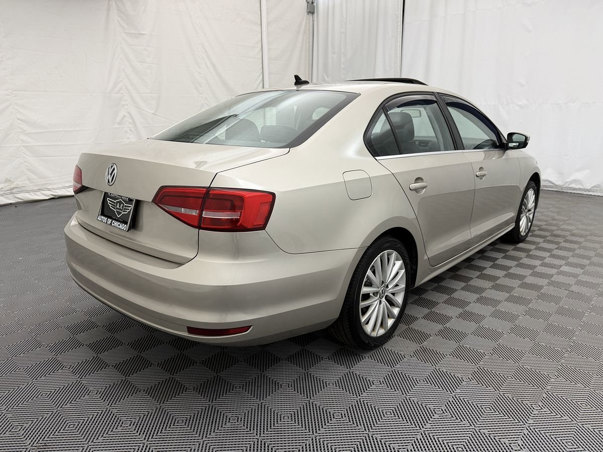 Used 2015 Volkswagen Jetta SE image 3
