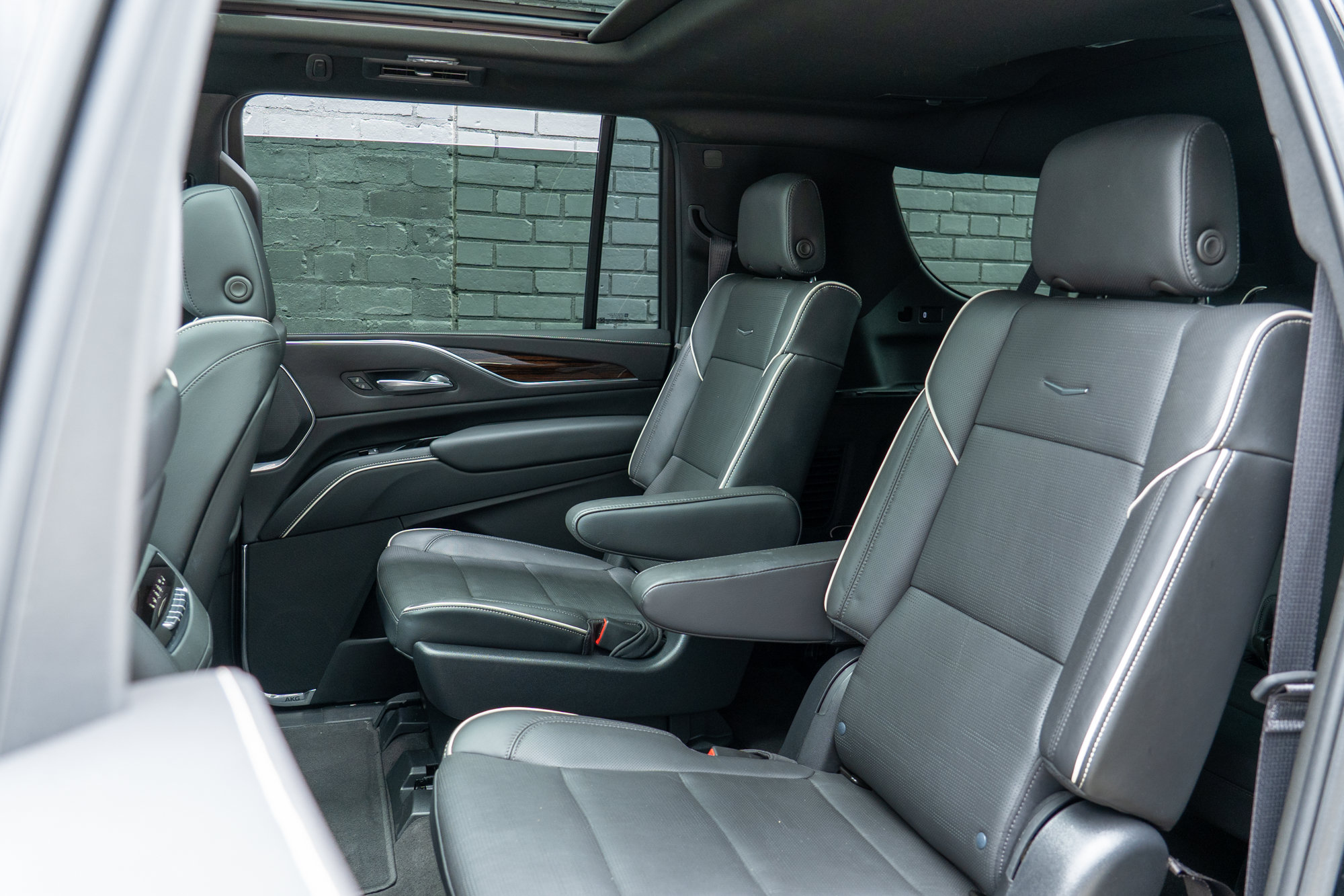 Used 2022 Cadillac Escalade ESV Premium Luxury AWD/4WD image 29