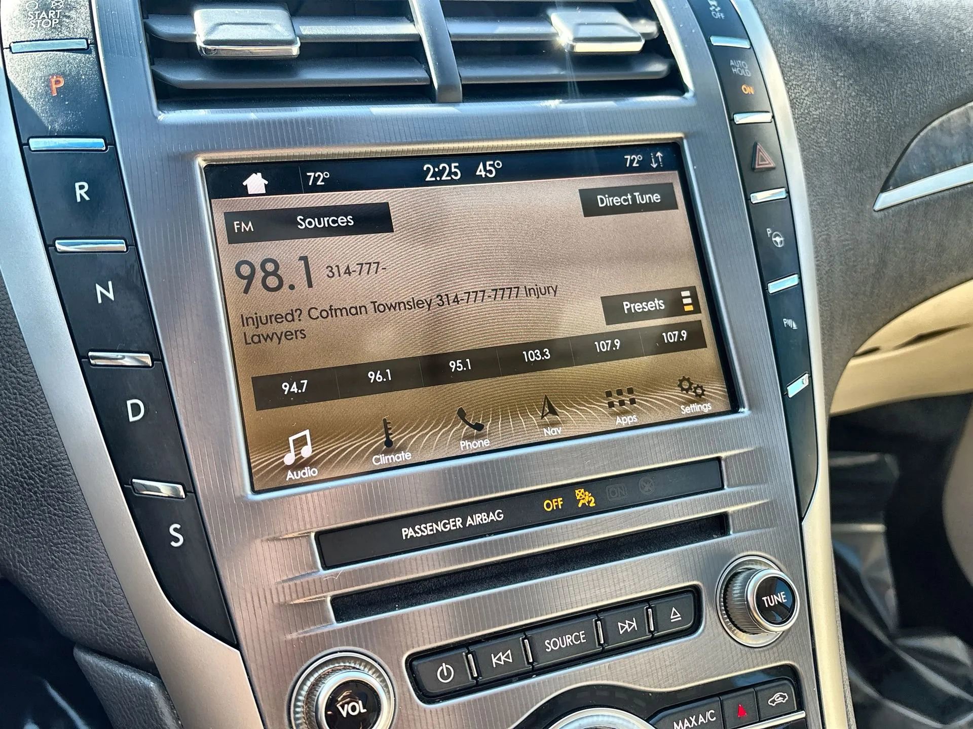 Used 2019 Lincoln MKZ Reserve image 12