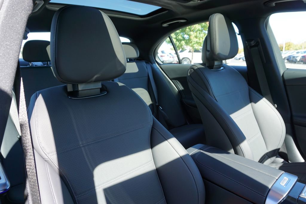 New 2026 Mercedes-Benz C 300 Sedan image 58