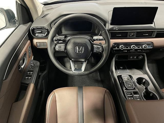 New 2026 Honda Pilot Touring image 13