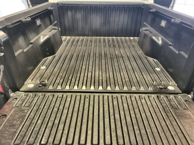 Used 2024 Toyota Tacoma SR w/ SR Upgrade Package AWD/4WD image 23