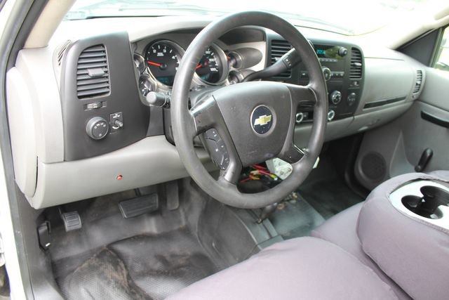 Used 2011 Chevrolet Silverado 3500 W/T AWD/4WD image 19